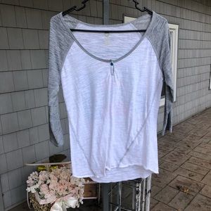 Roxy quarter sleeve shirt